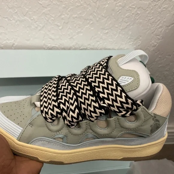 Lanvin curb sneakers brand new never worn SIZE 7 1/2 - Picture 3 of 3